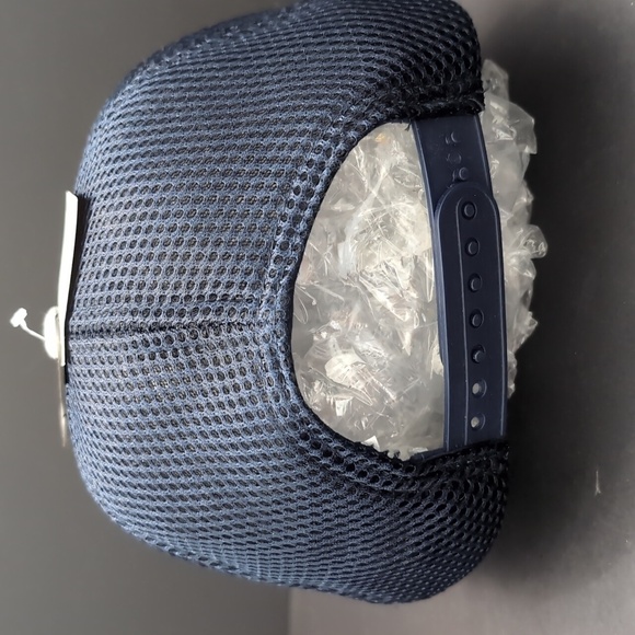 NWT,Wind River, Outfitters Men's Blue/White Mesh,Snap back Hat. - Picture 5 of 8